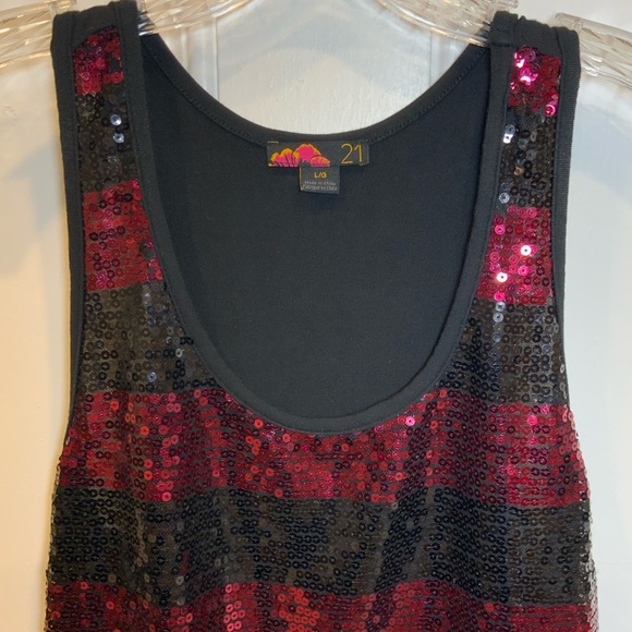 21 Red and Black Striped Sequins Tank Top - Size L - Picture 3 of 3